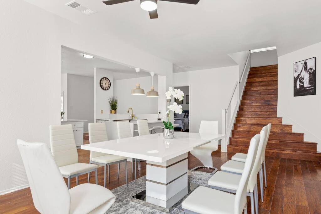 5 Bedrooms With Chefs Kitchen 2 Masters Room And Game Lounge Σαν Αντόνιο Εξωτερικό φωτογραφία