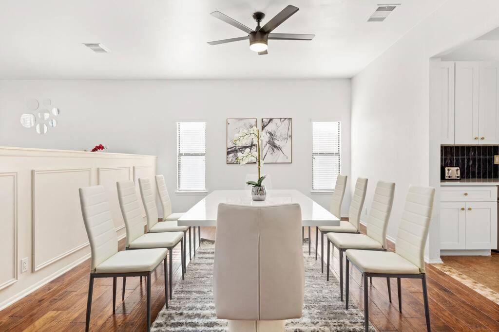 5 Bedrooms With Chefs Kitchen 2 Masters Room And Game Lounge Σαν Αντόνιο Εξωτερικό φωτογραφία