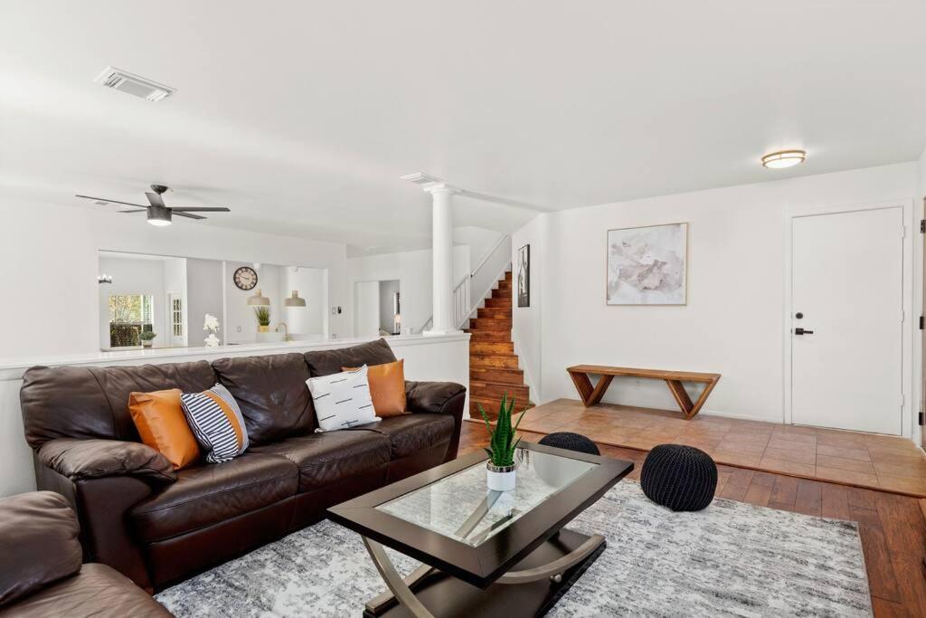 5 Bedrooms With Chefs Kitchen 2 Masters Room And Game Lounge Σαν Αντόνιο Εξωτερικό φωτογραφία